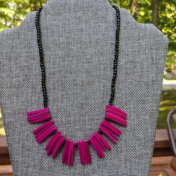 Women's beaded necklace - Picture 1 of 1